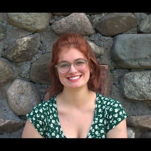 Meet your Posher, Desiree